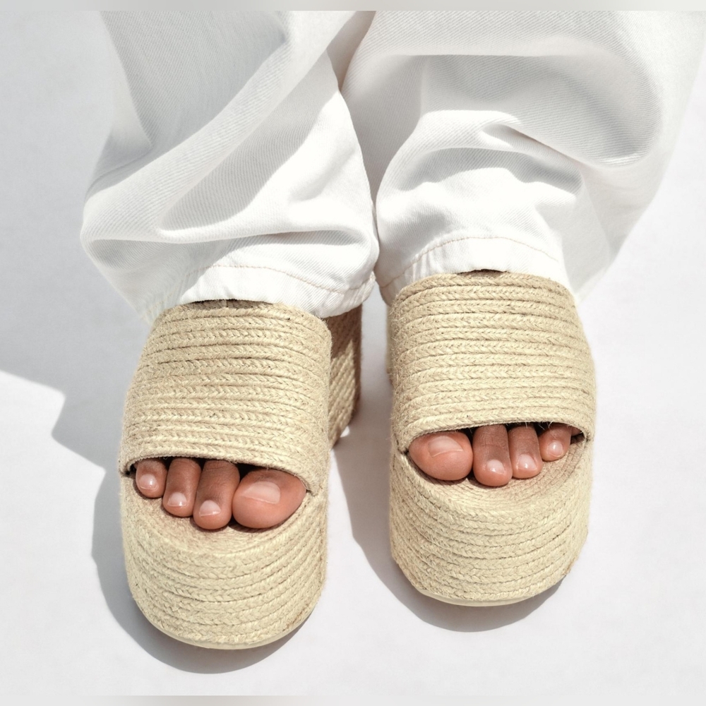 Zara Beige Wedge Sandals - Picture 6 of 6